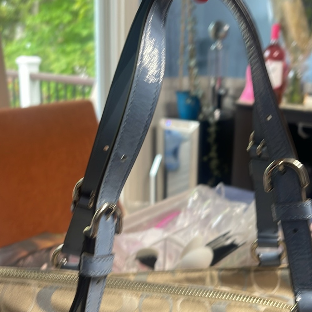 Coach F17676 Gallery East West Blue multi tote. Good condition. - Picture 3 of 13